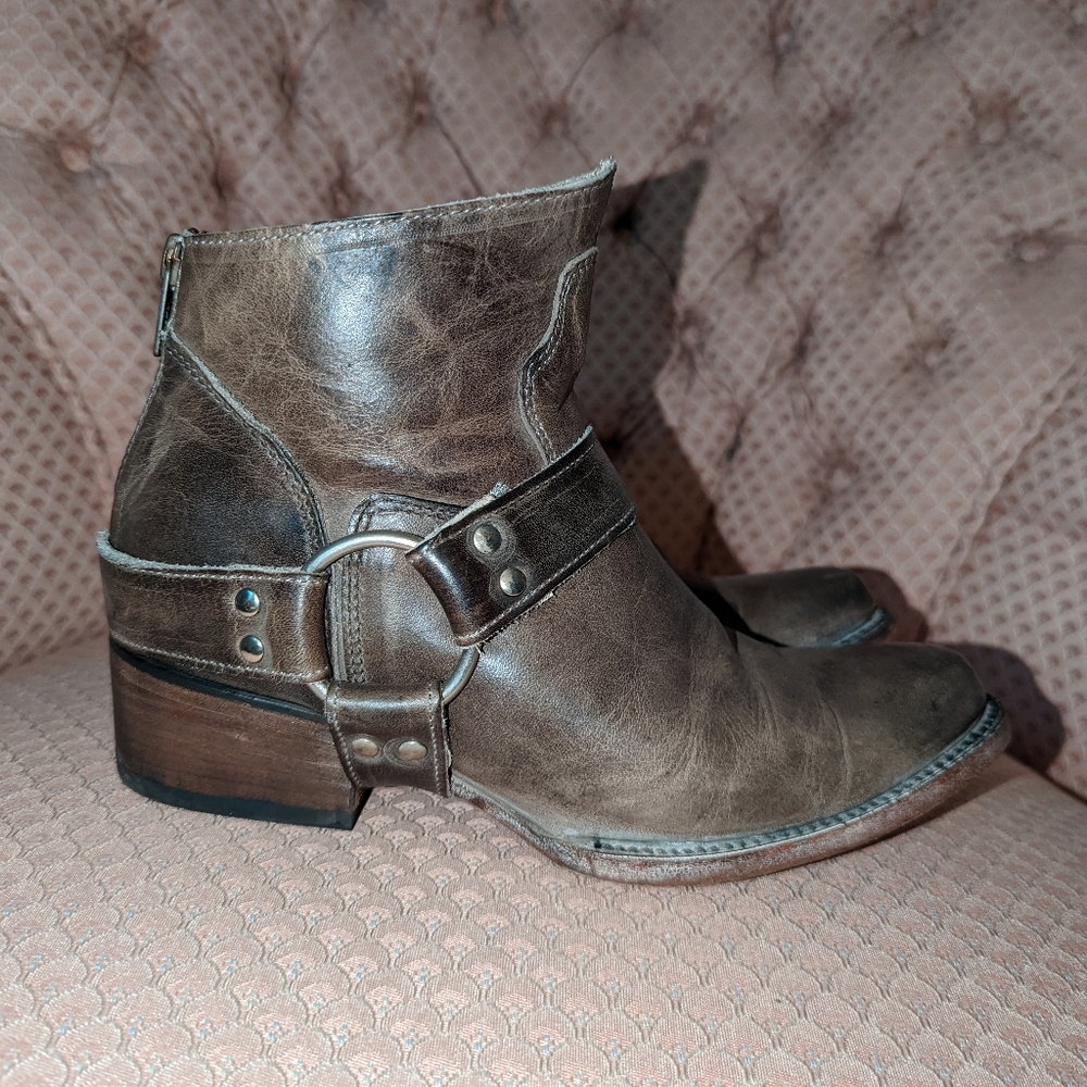 Freebird Santiago Boots 7 Grey